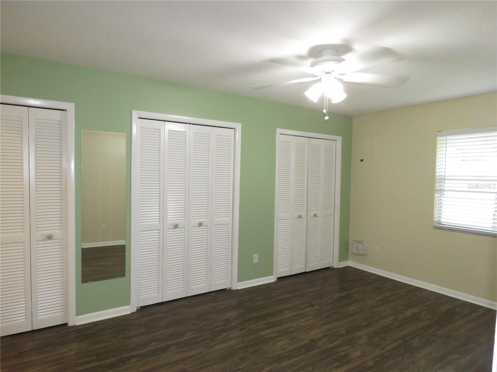 Image 14 of 67 For 418 Narvaezi Street