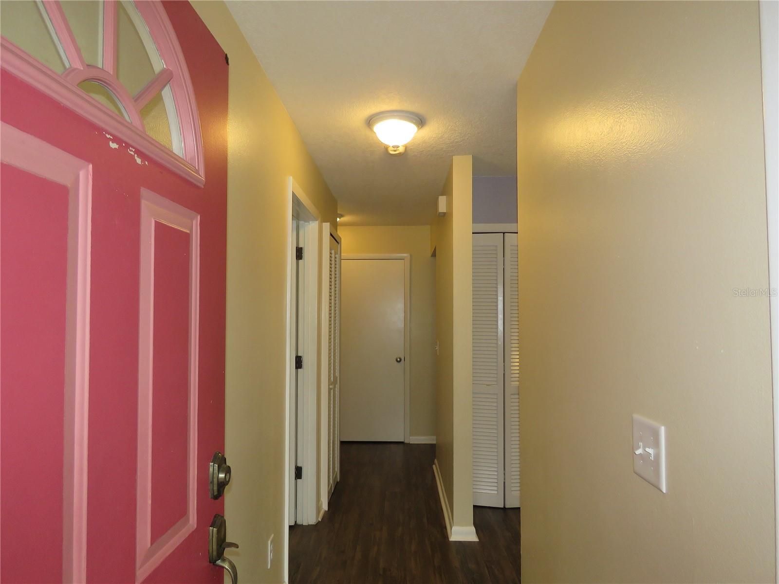 Image 2 of 67 For 418 Narvaezi Street