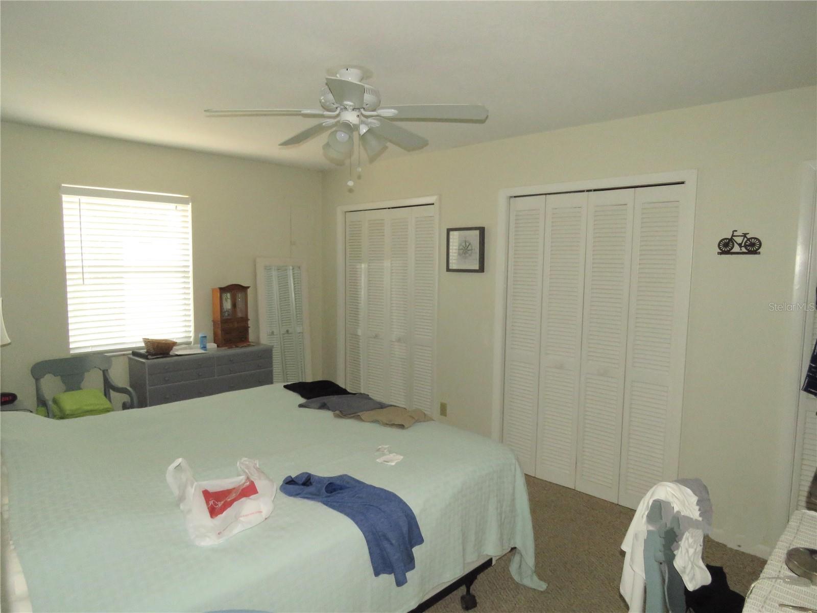 Image 30 of 67 For 418 Narvaezi Street