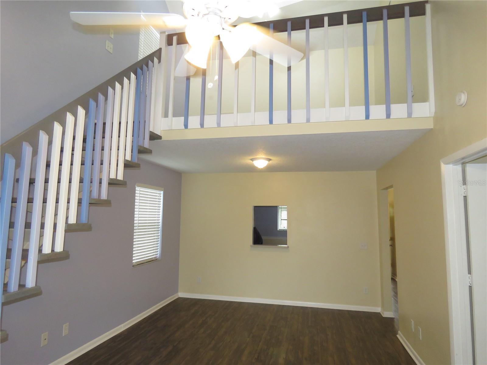 Image 4 of 67 For 418 Narvaezi Street