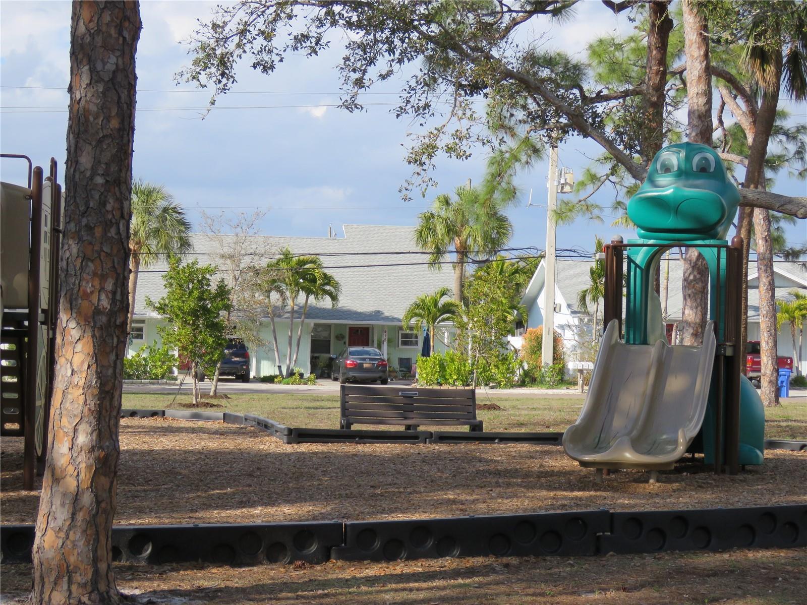 Image 45 of 67 For 418 Narvaezi Street