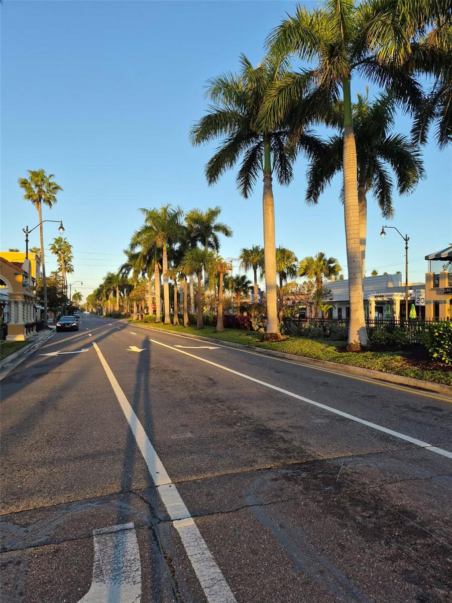 Image 57 of 67 For 418 Narvaezi Street