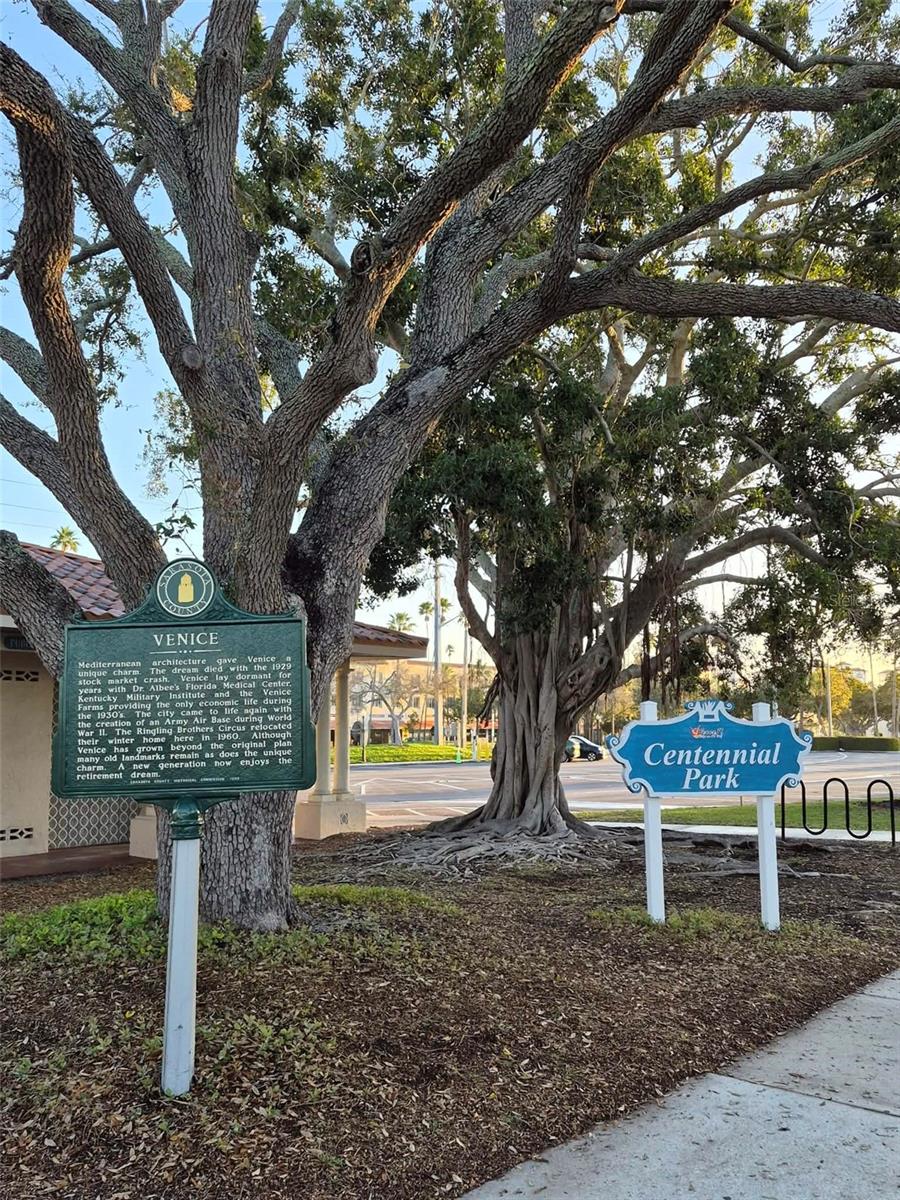 Image 58 of 67 For 418 Narvaezi Street