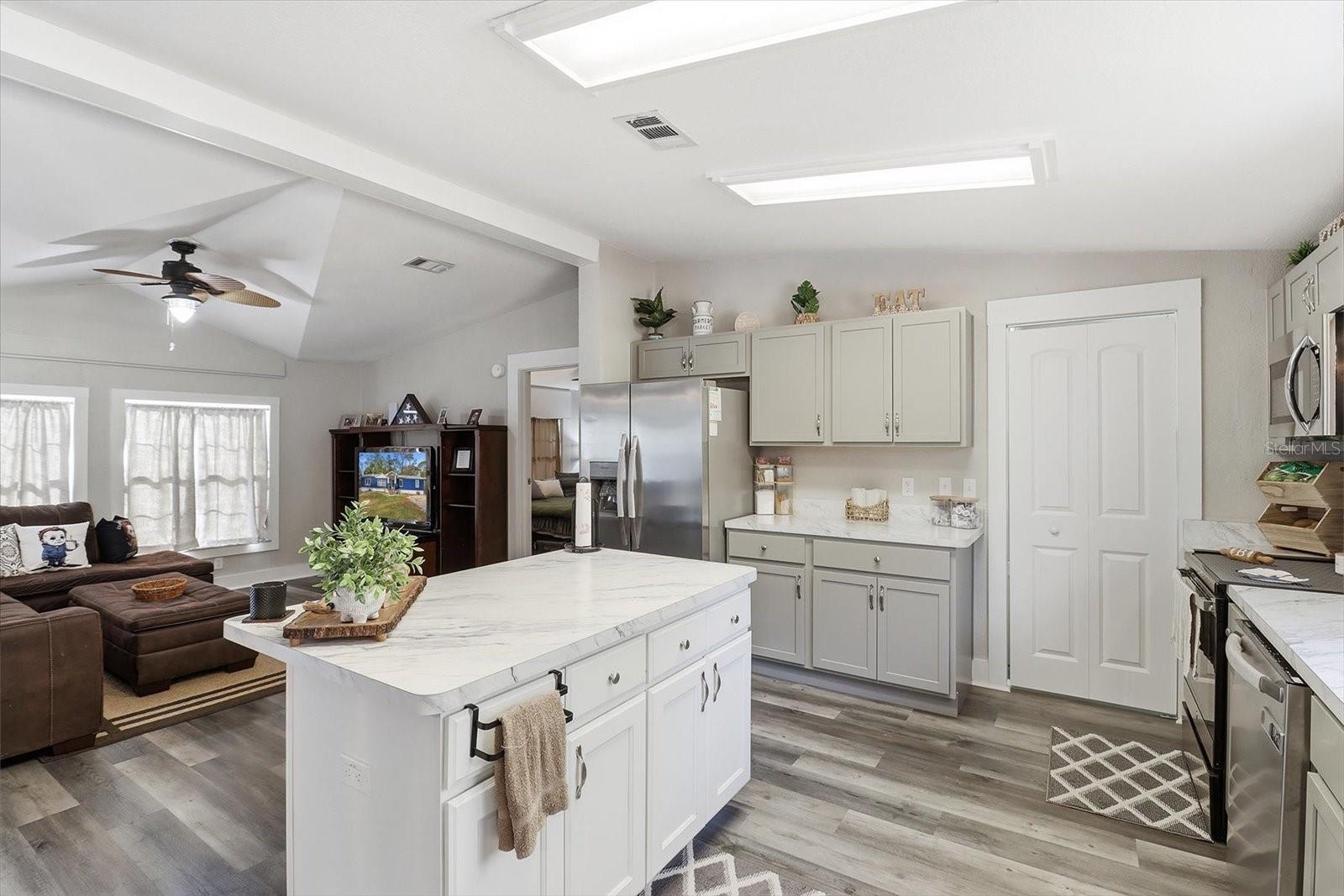 Image 12 of 31 For 8370 Firefly Terrace