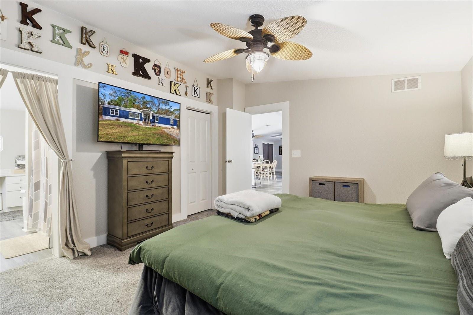 Image 16 of 31 For 8370 Firefly Terrace