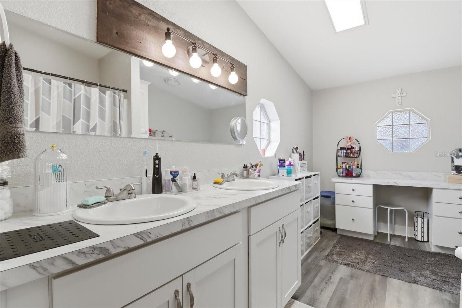 Image 2 of 31 For 8370 Firefly Terrace