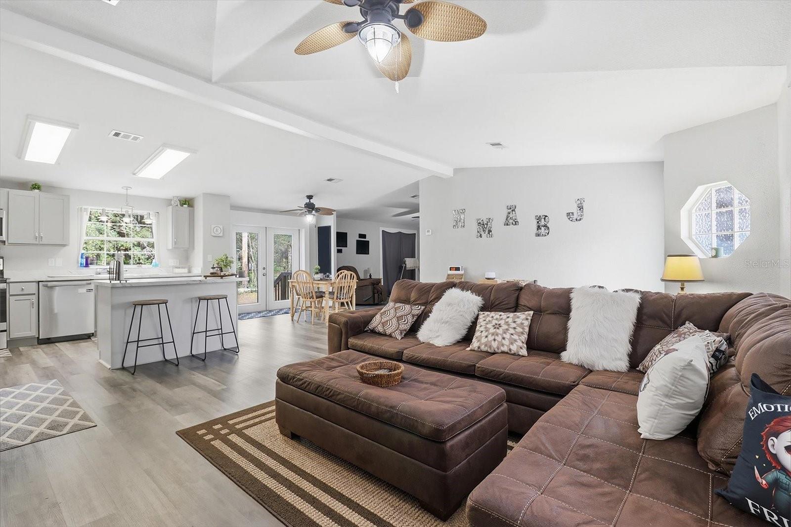 Image 8 of 31 For 8370 Firefly Terrace