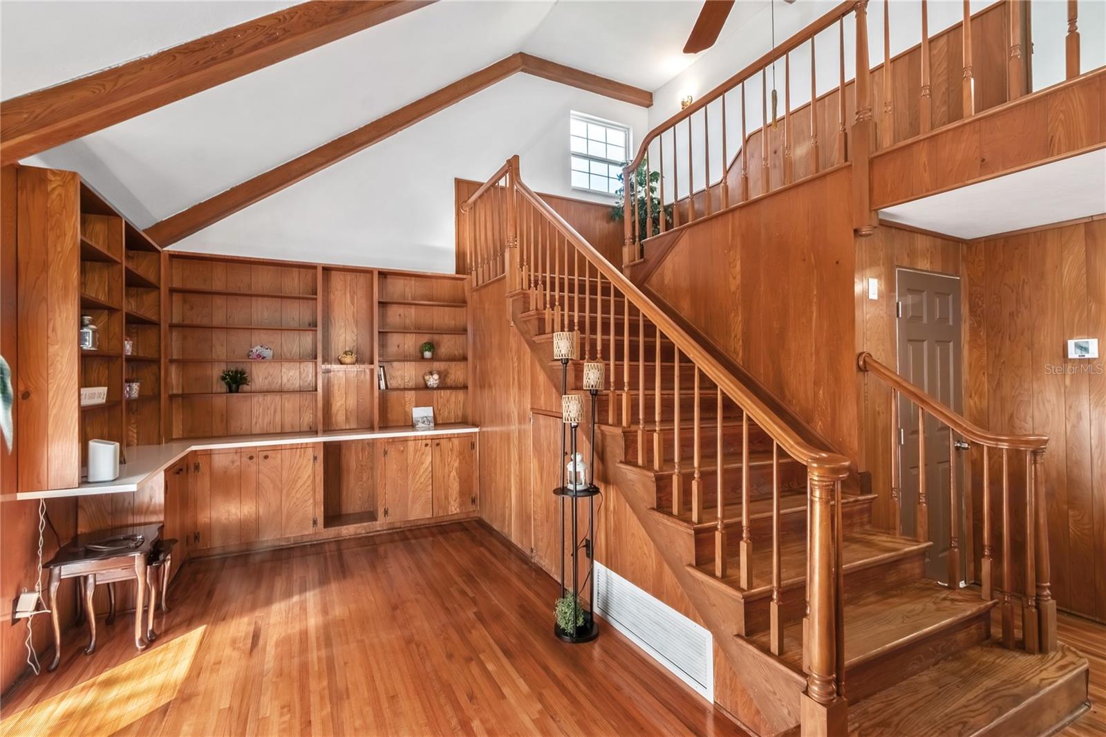 Image 14 of 57 For 510 19th Street