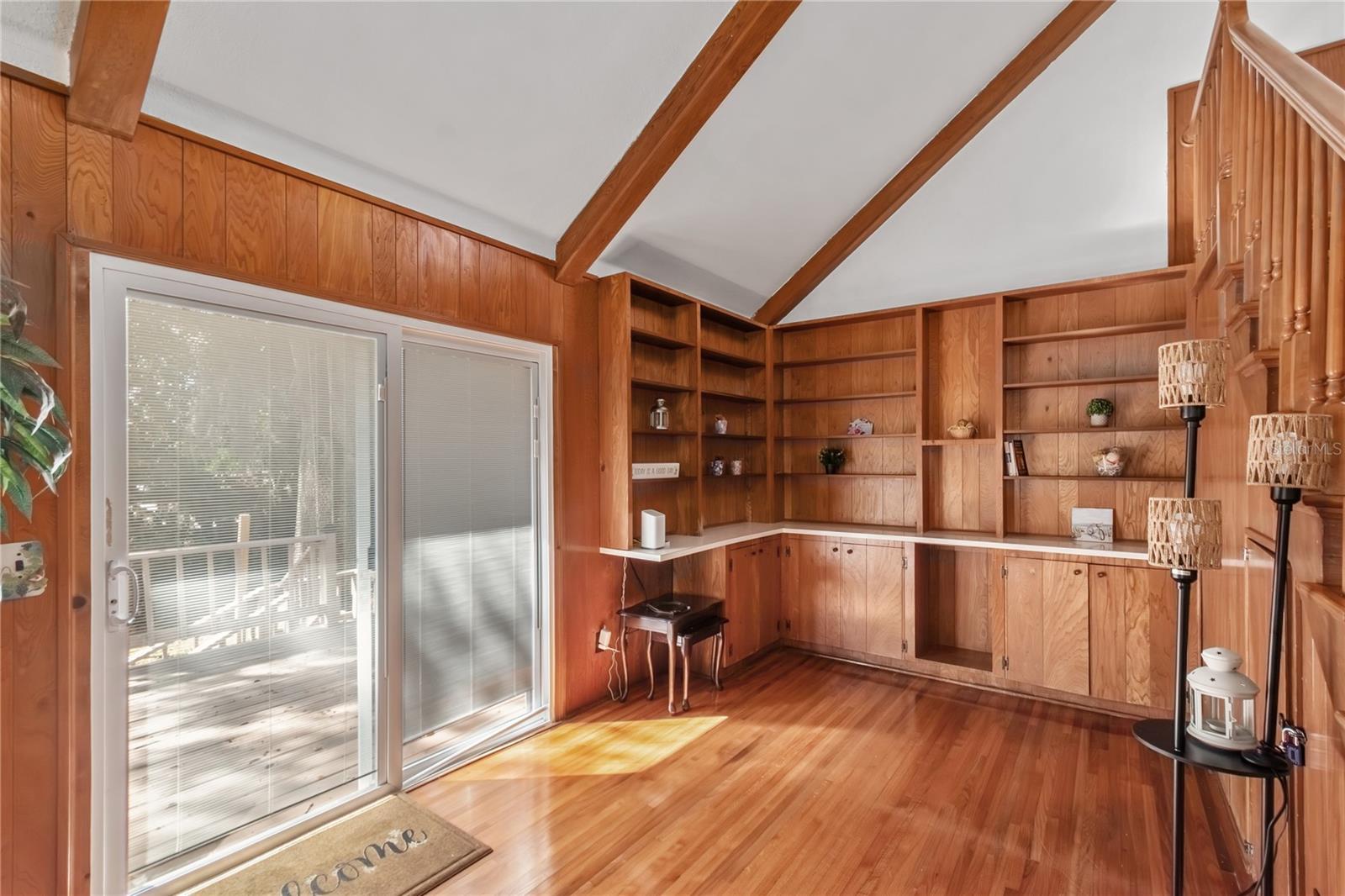 Image 15 of 57 For 510 19th Street