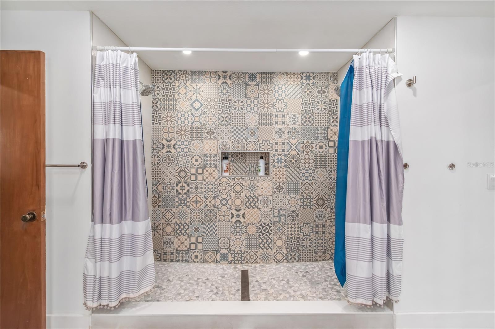 Image 28 of 57 For 510 19th Street