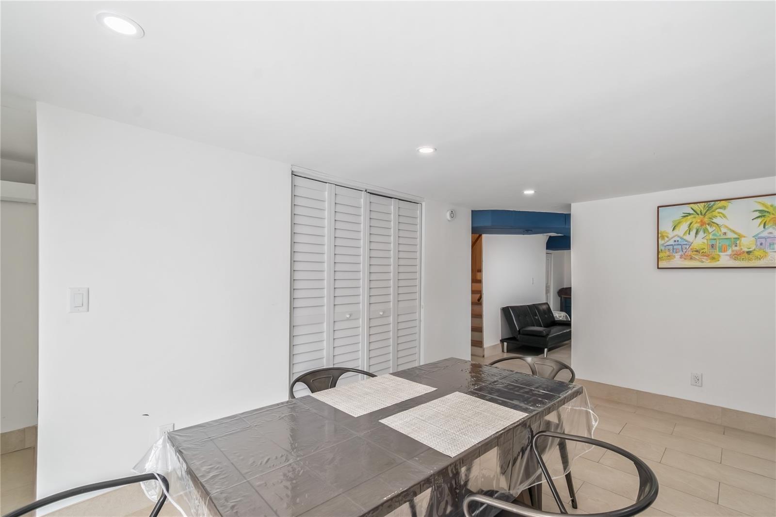 Image 35 of 57 For 510 19th Street