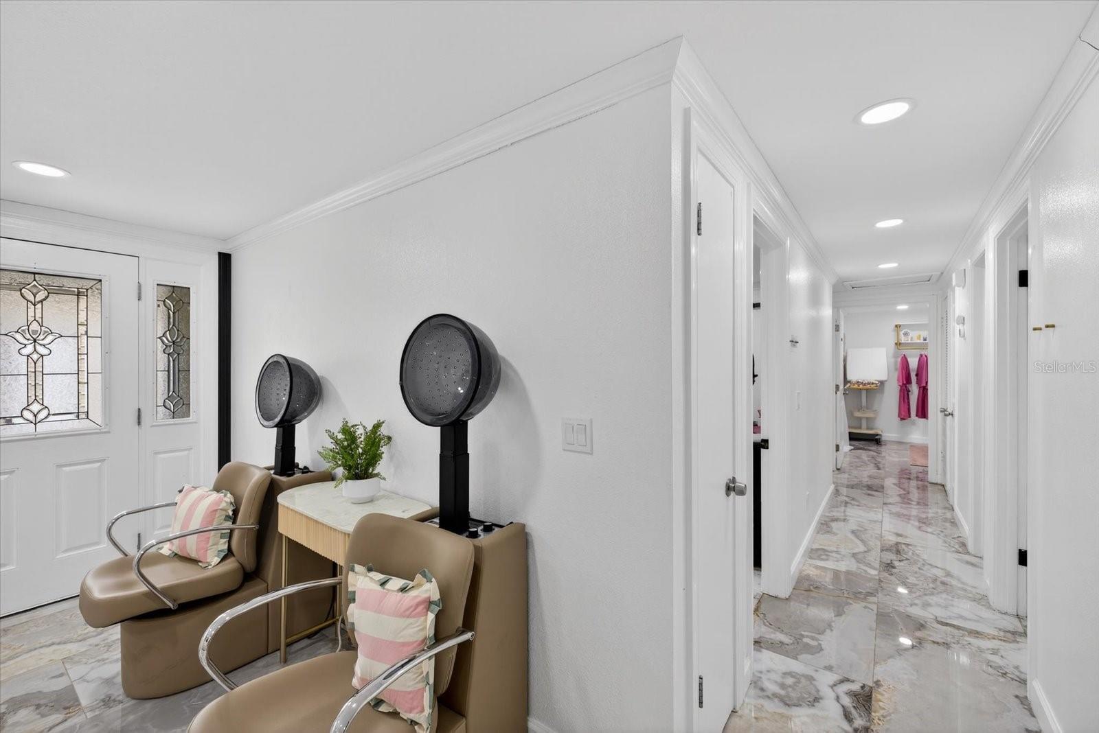 Image 15 of 54 For 19514 Dale Mabry Highway