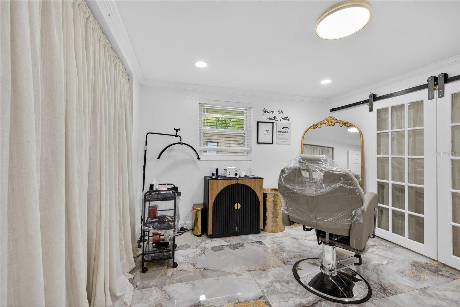 Image 24 of 54 For 19514 Dale Mabry Highway