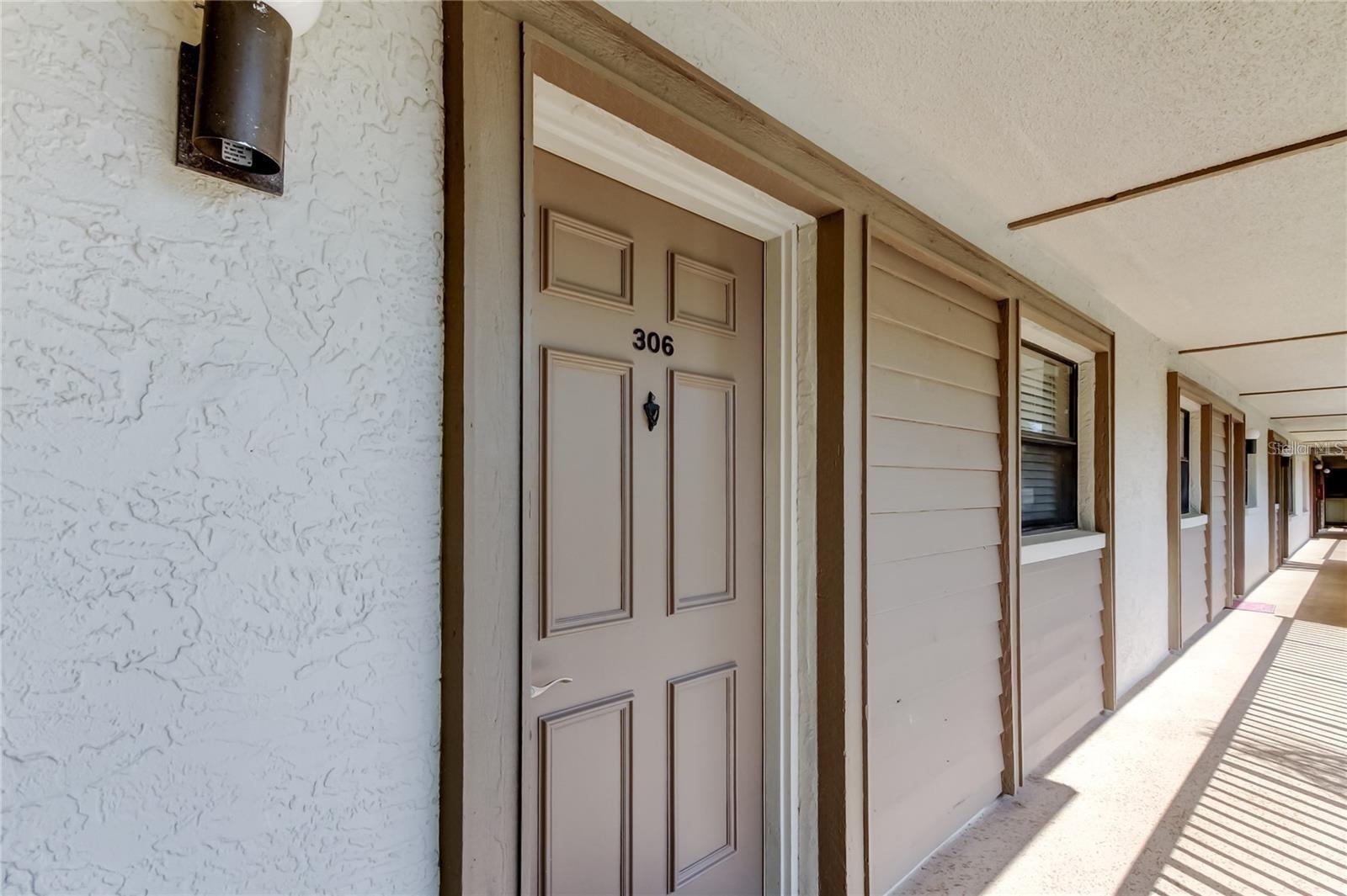 Image 3 of 27 For 3038 Eastland Boulevard F306