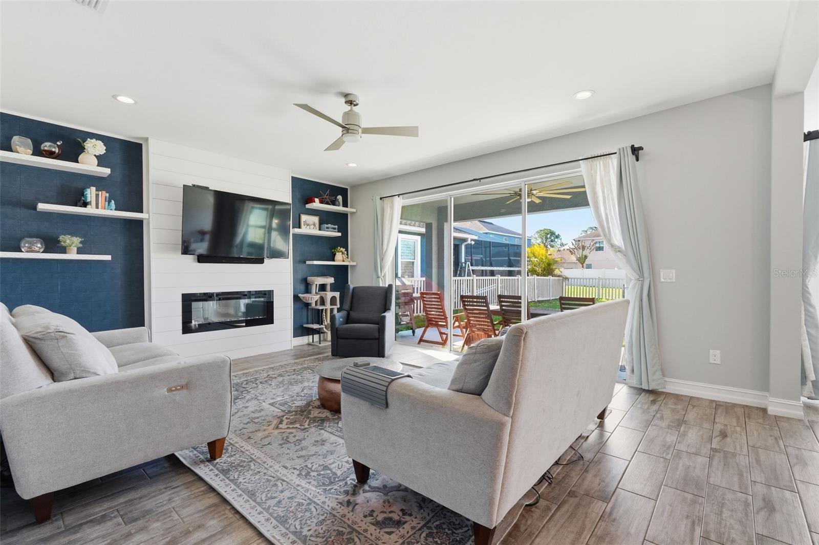 Image 13 of 41 For 12112 Rustic River Way