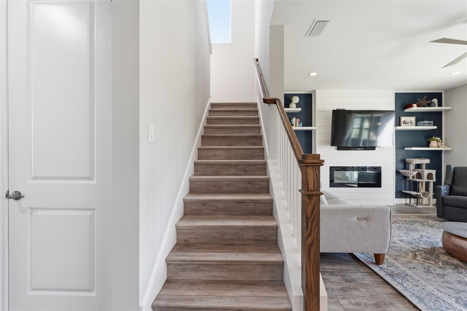 Image 19 of 41 For 12112 Rustic River Way