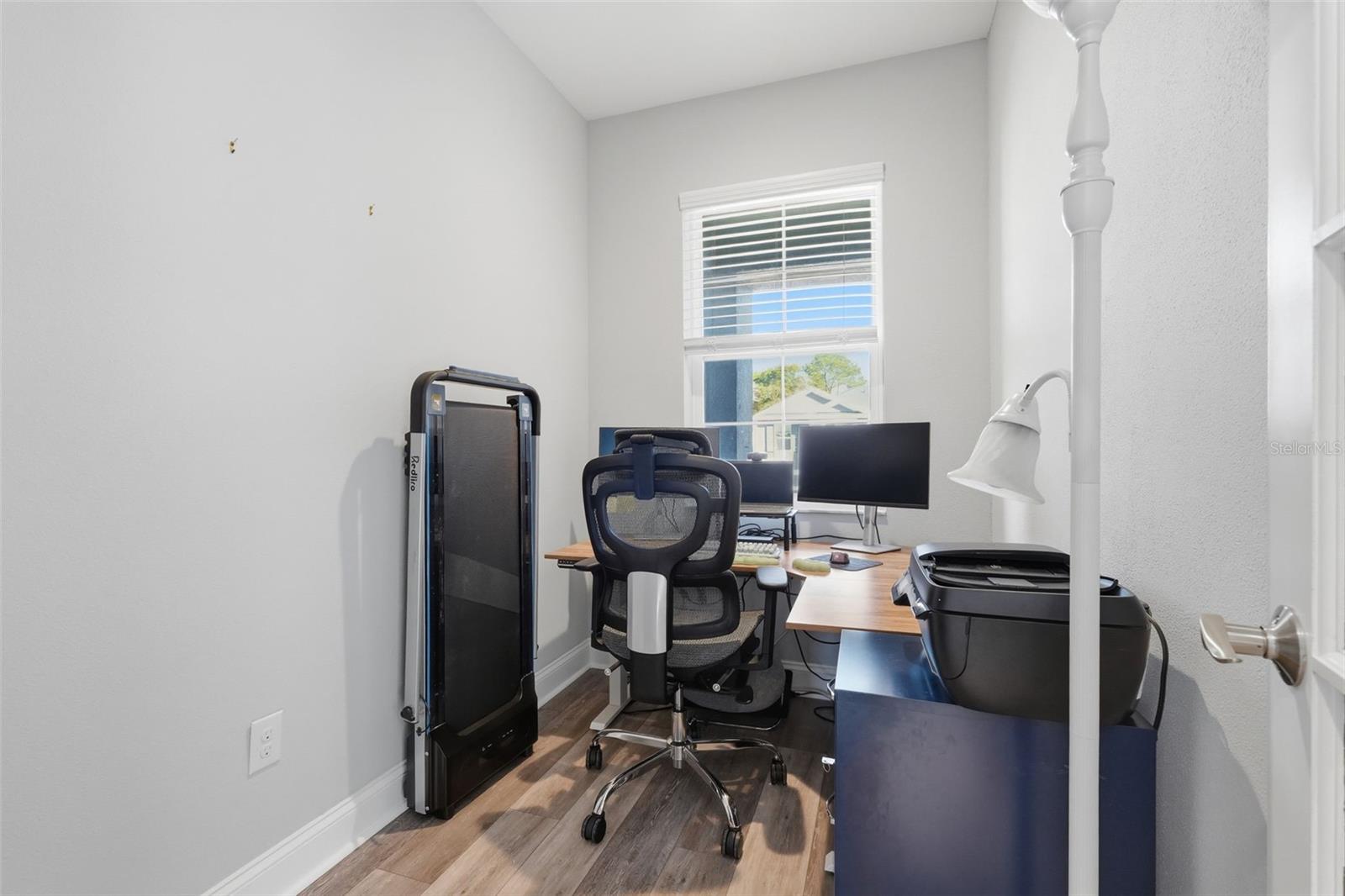 Image 23 of 41 For 12112 Rustic River Way