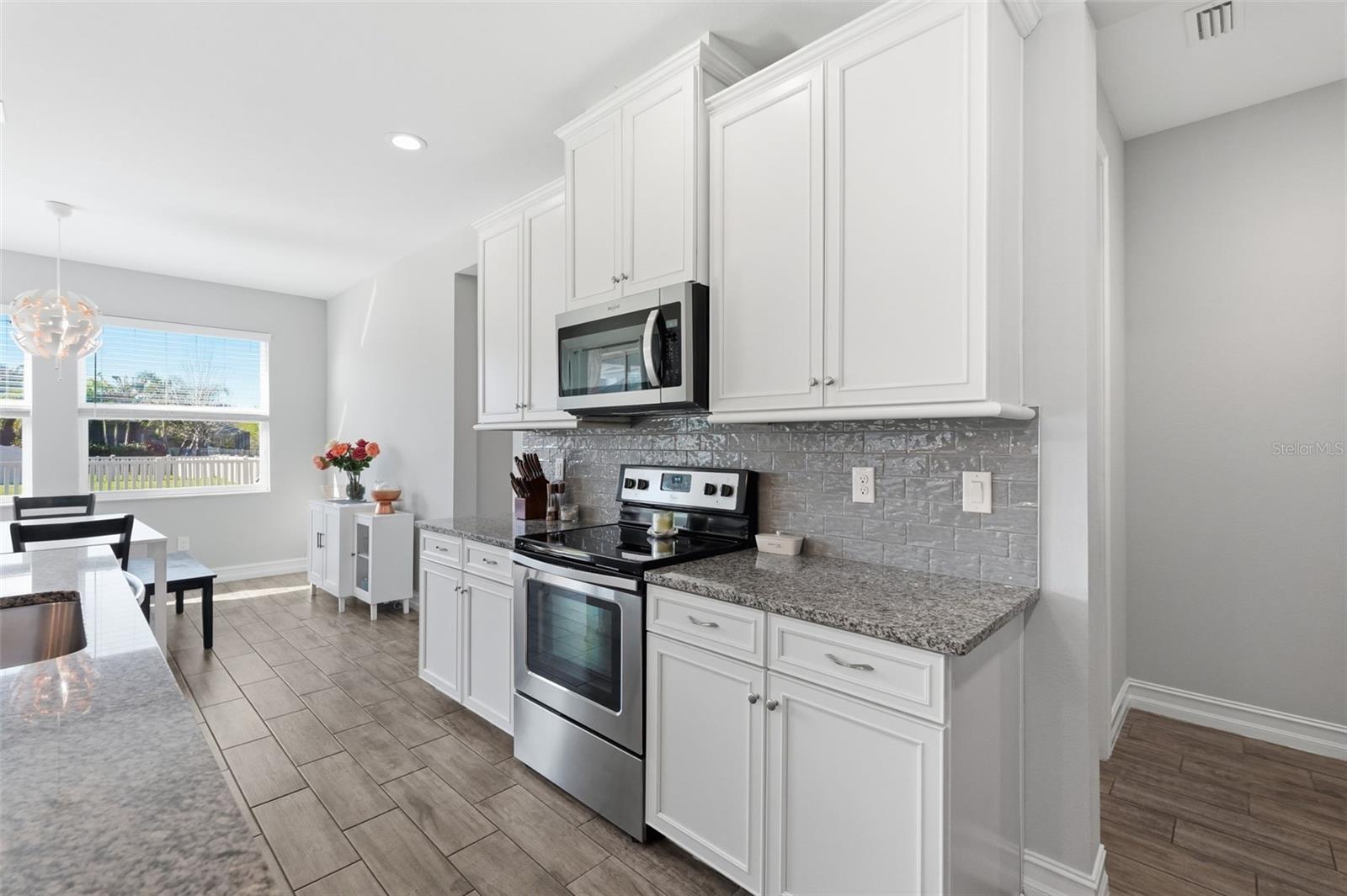 Image 7 of 41 For 12112 Rustic River Way