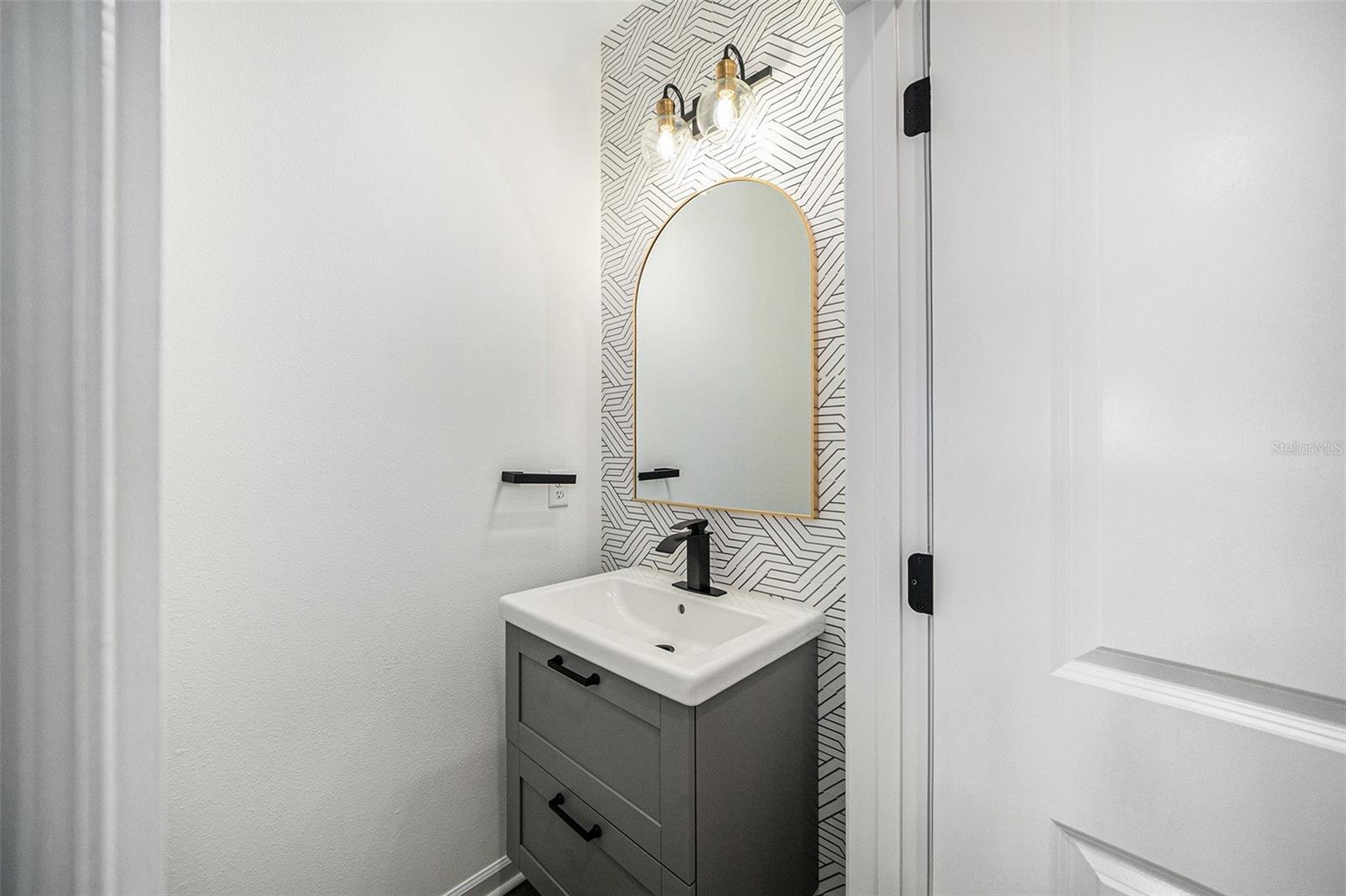 Image 21 of 30 For 35542 Buttonweed