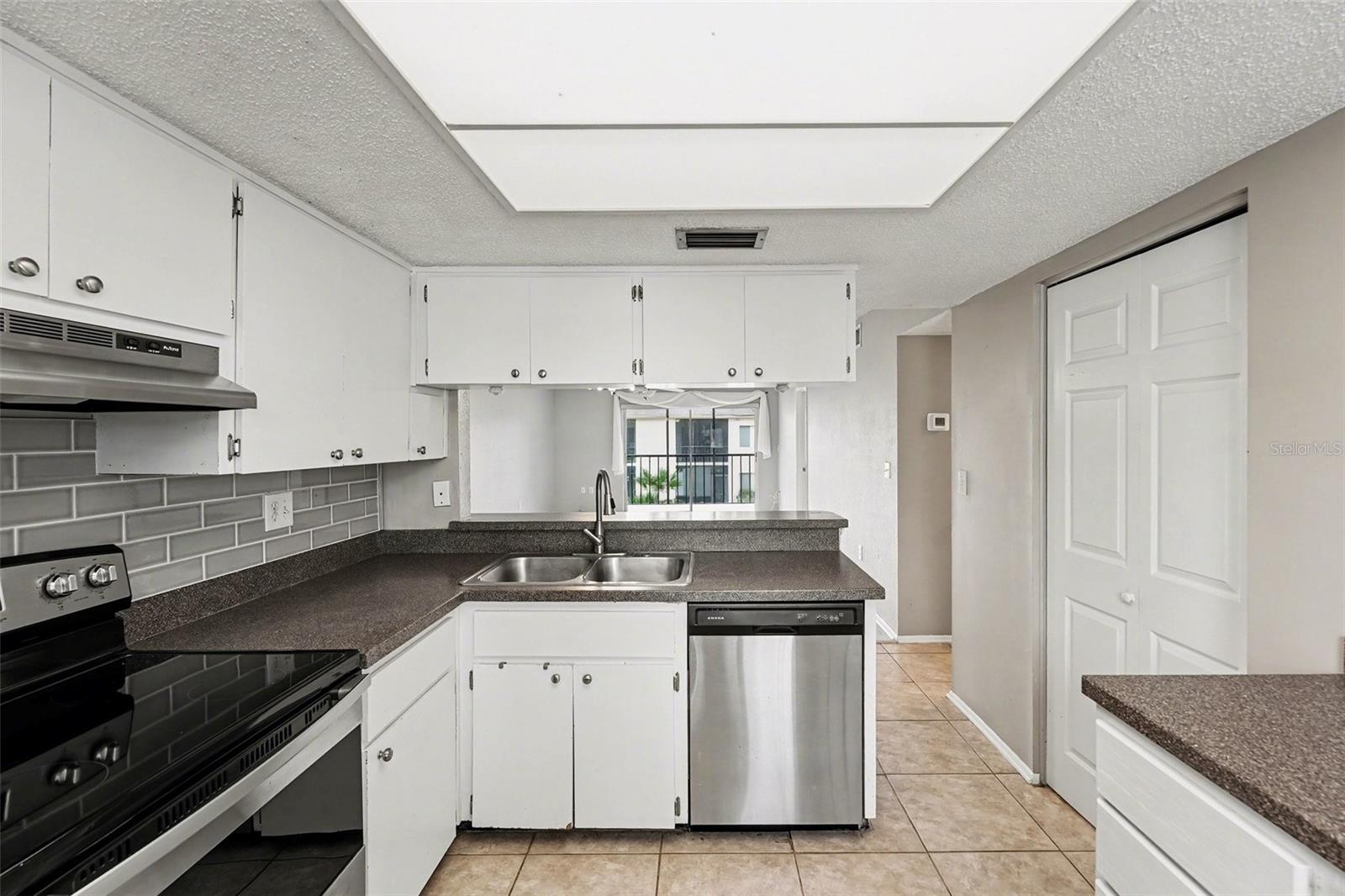 Image 13 of 38 For 106 Pine Court 346