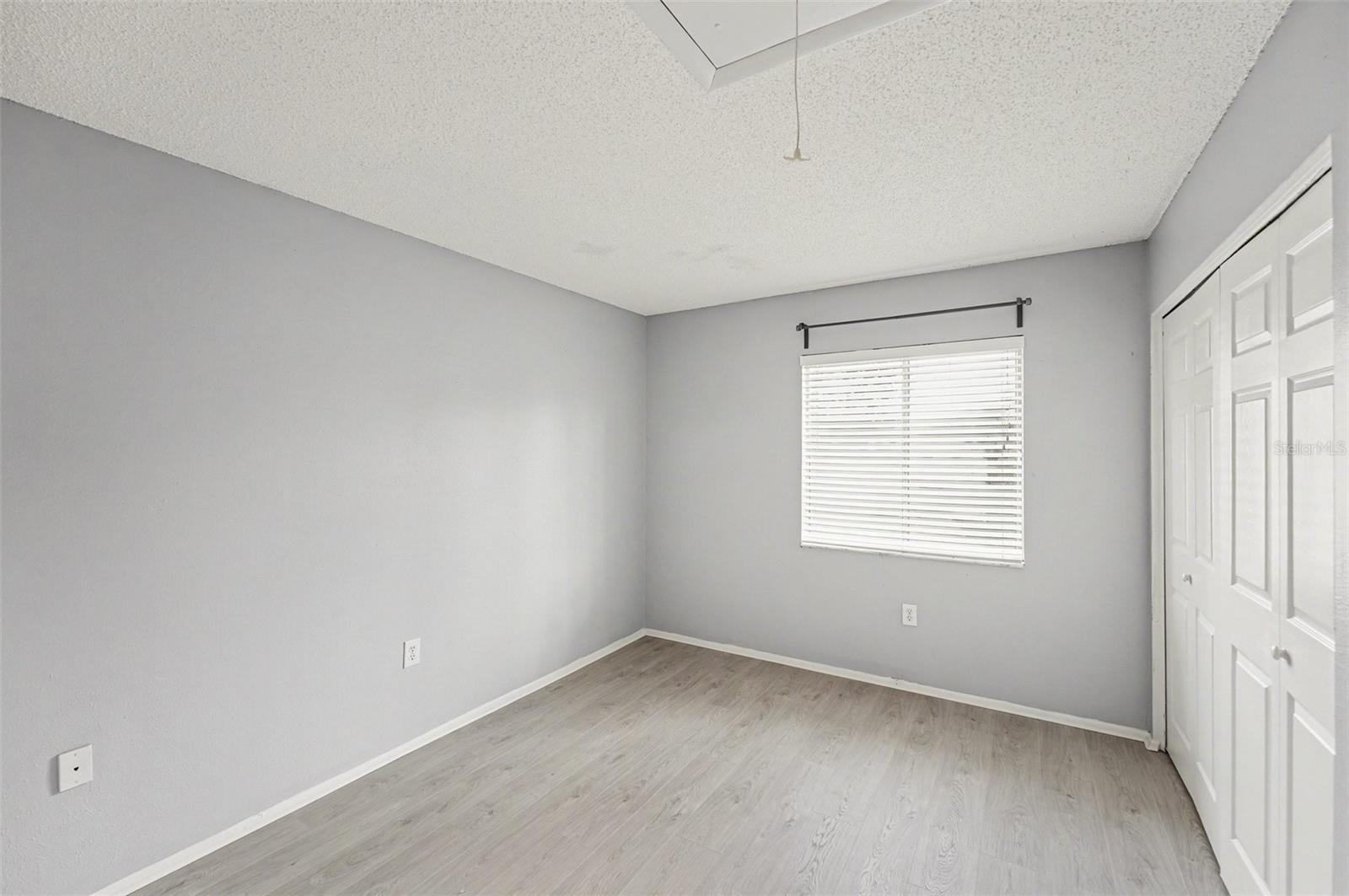 Image 20 of 38 For 106 Pine Court 346