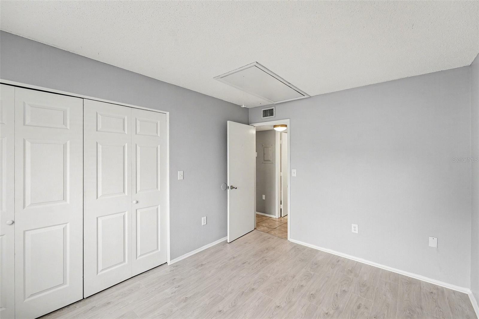 Image 21 of 38 For 106 Pine Court 346