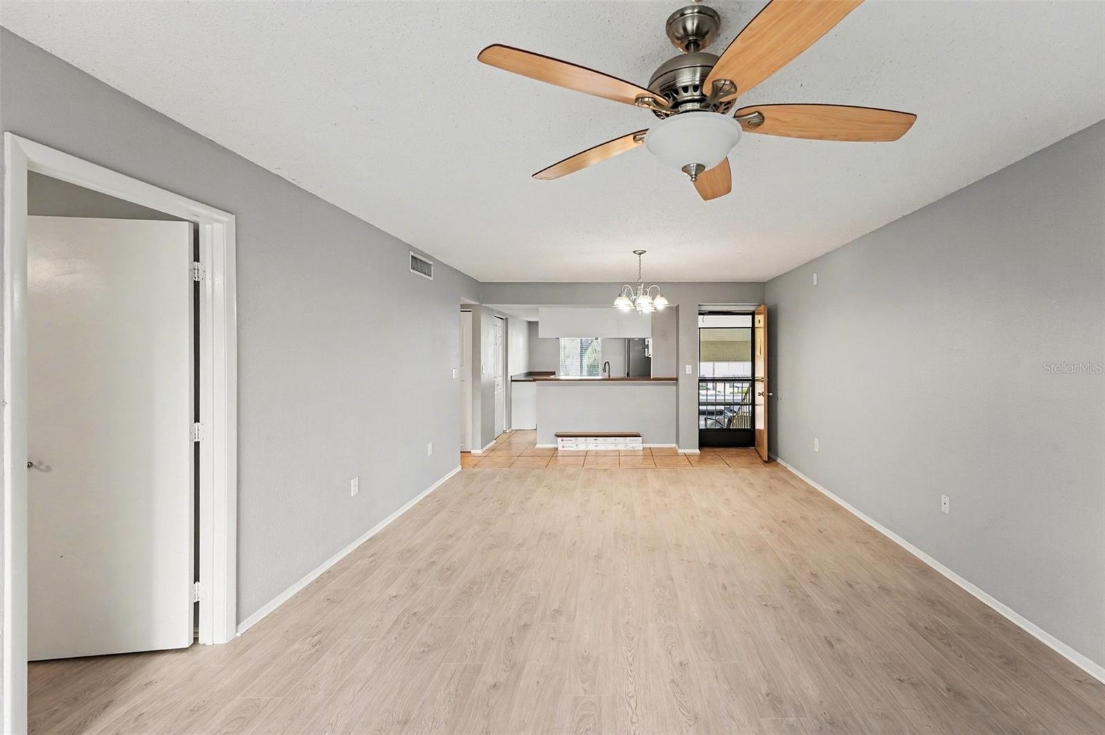 Image 4 of 38 For 106 Pine Court 346