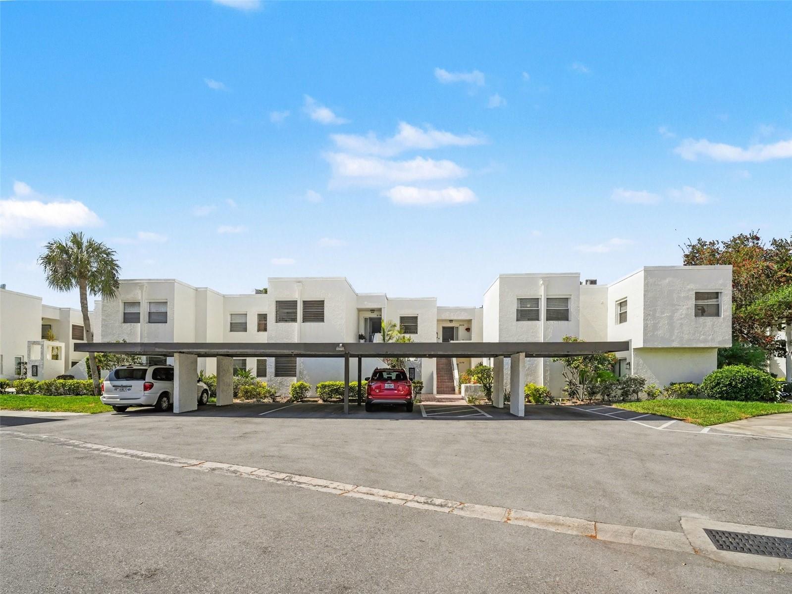 Image 26 of 33 For 5174 Marsh Field Lane 86