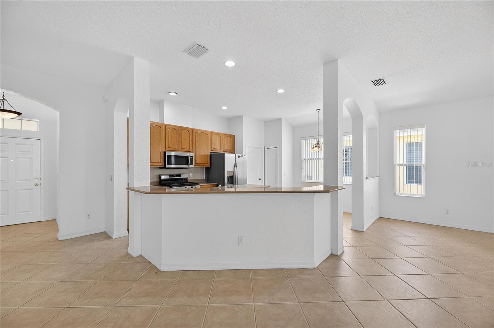 Image 20 of 67 For 1013 Emerald Dunes Drive
