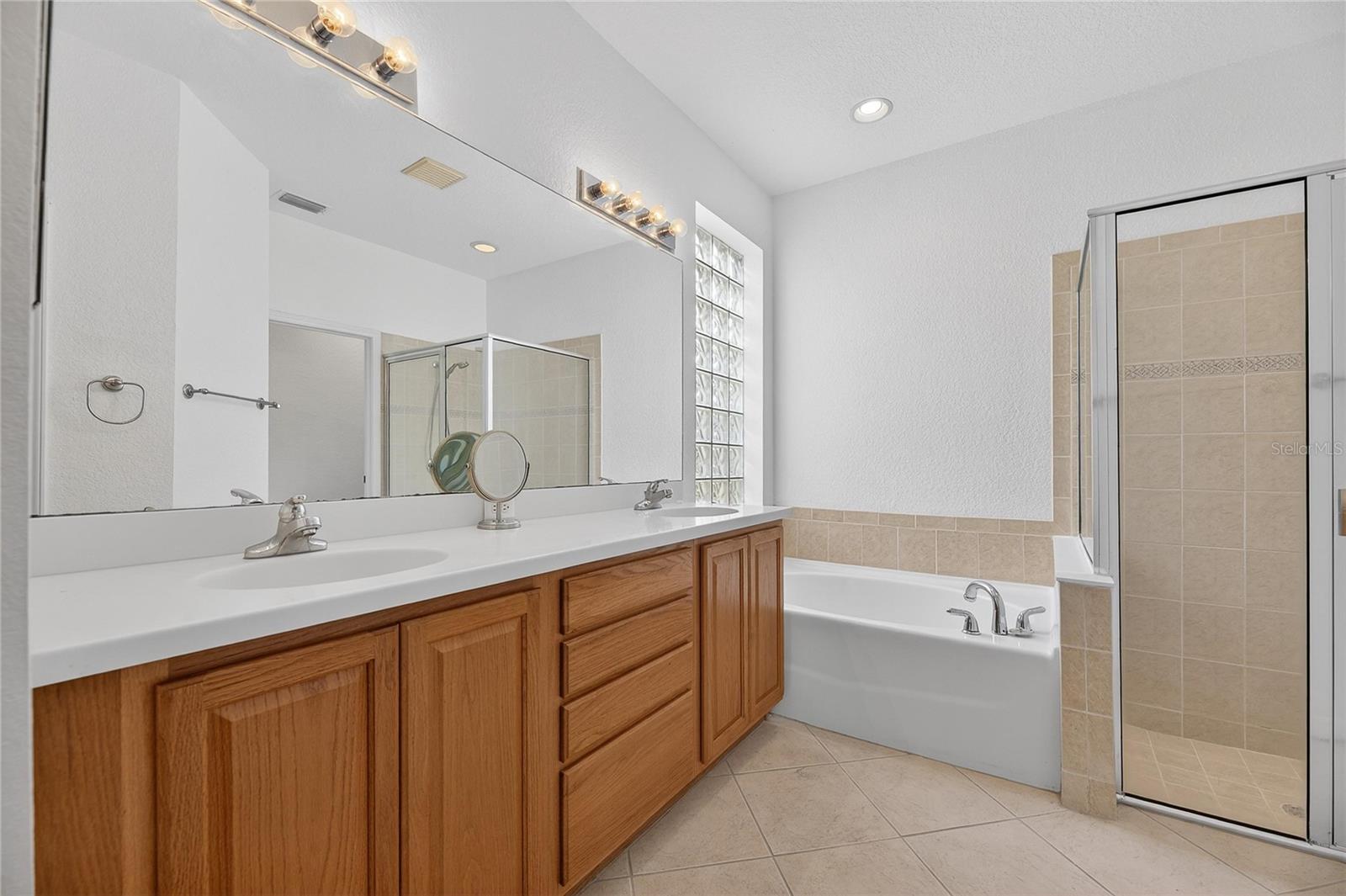Image 39 of 67 For 1013 Emerald Dunes Drive
