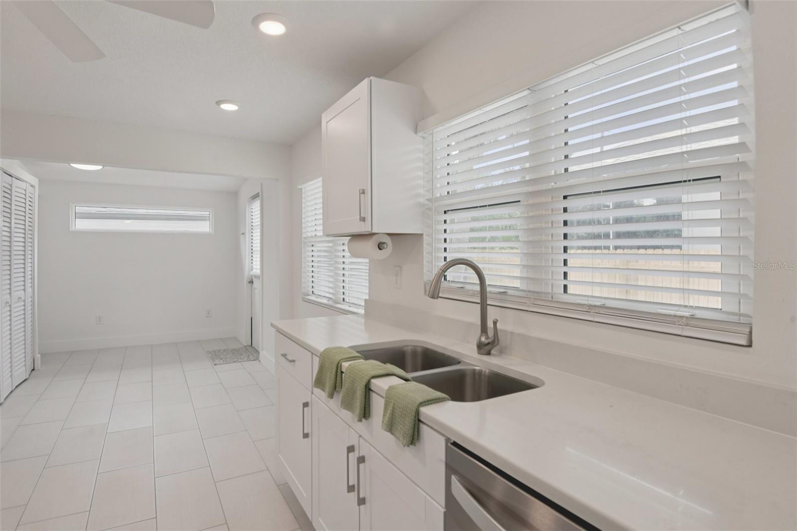 Image 12 of 34 For 159 81st Avenue N