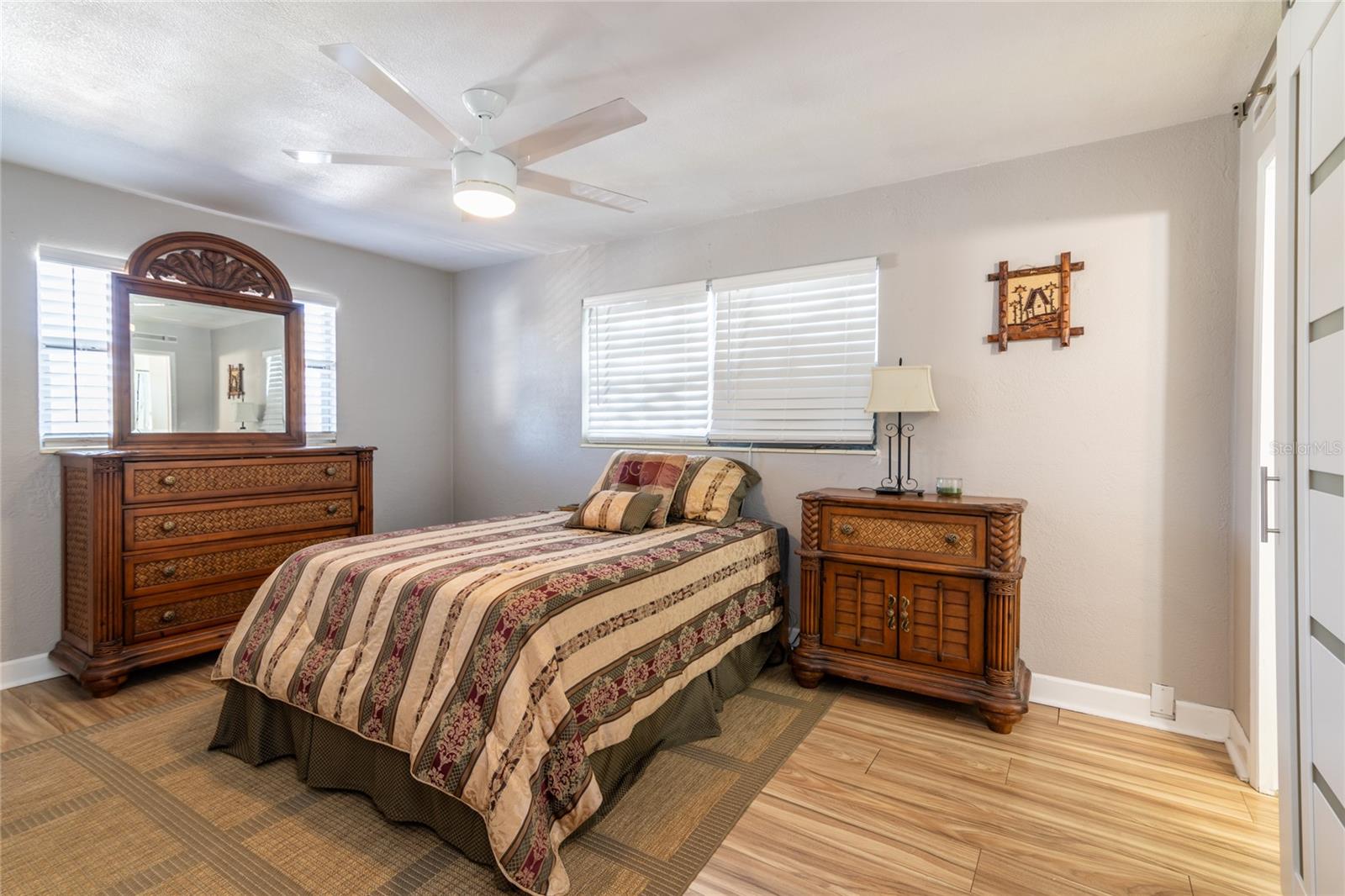 Image 3 of 13 For 5434 9th Avenue N