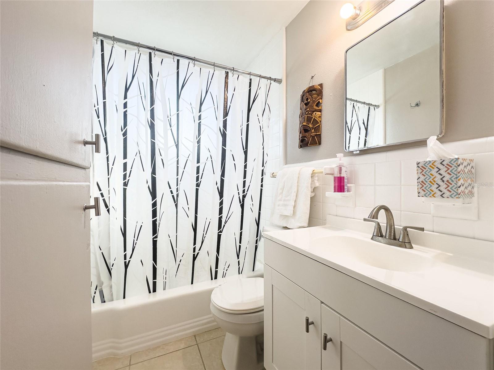 Image 7 of 13 For 5434 9th Avenue N