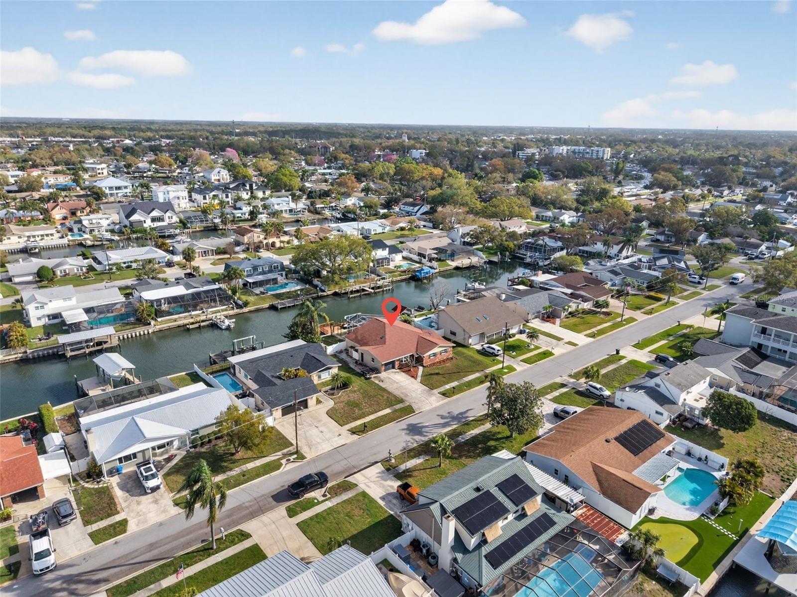 Listing photo id 31 for 8711 Bay Crest Lane