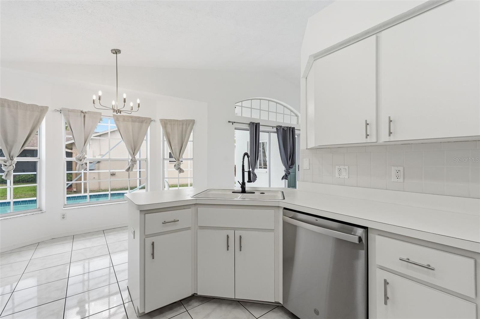 Image 11 of 36 For 10542 Bucks Run