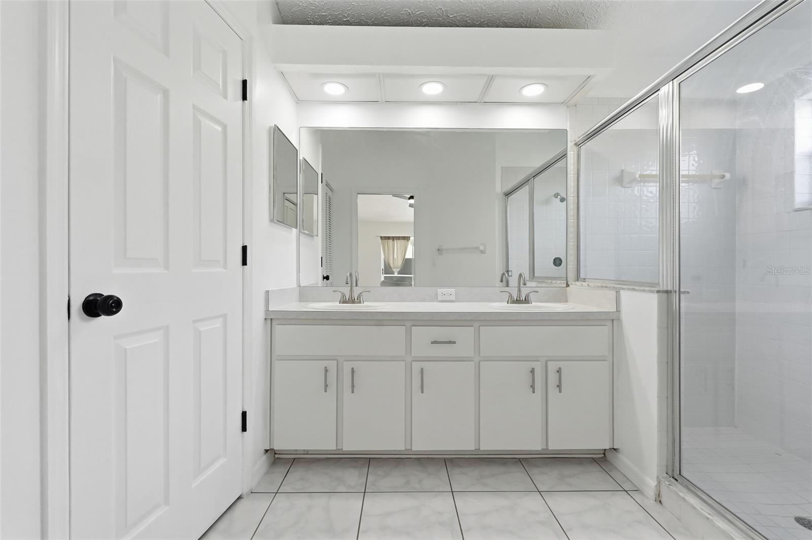 Image 17 of 36 For 10542 Bucks Run