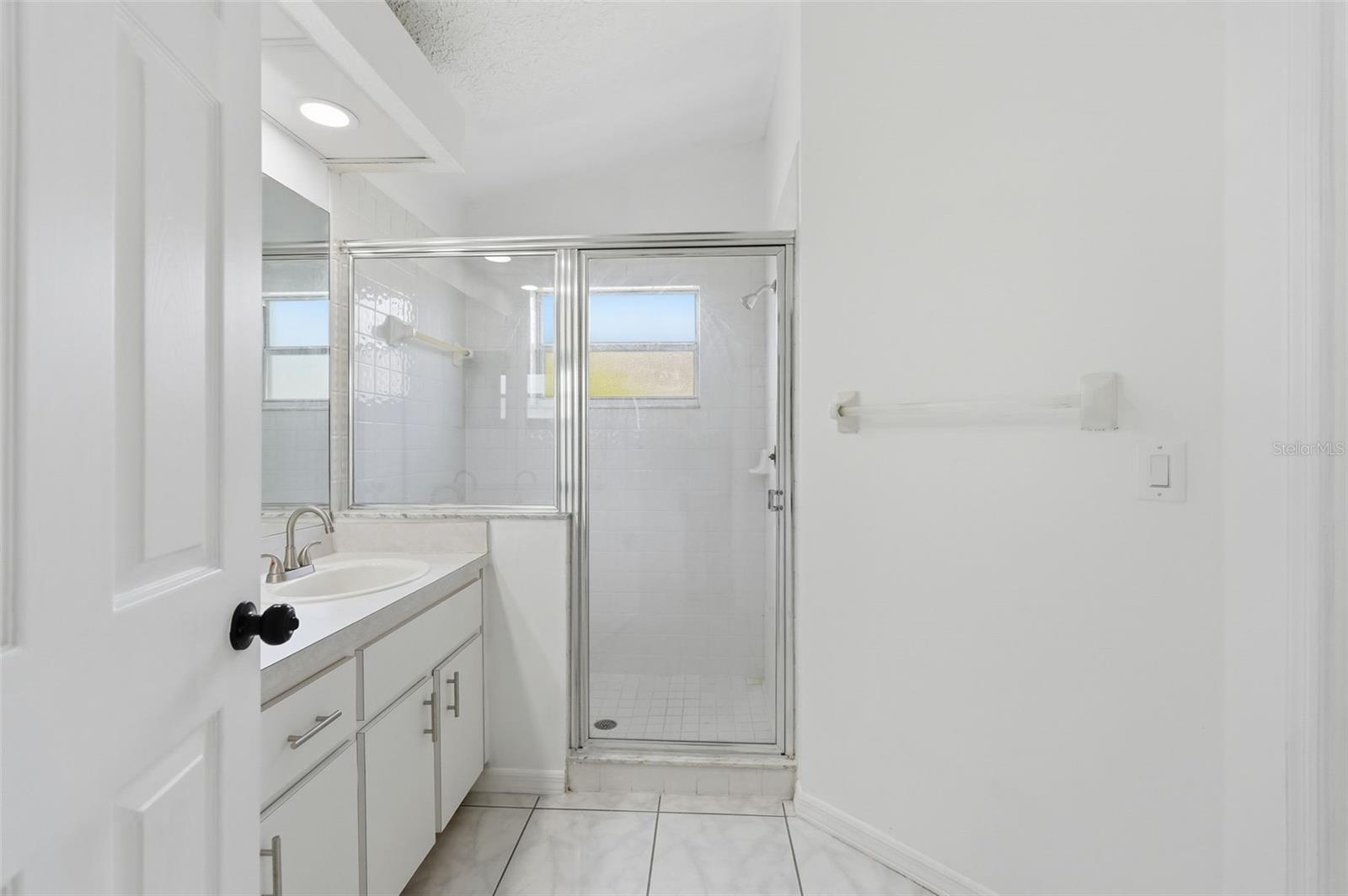 Image 18 of 36 For 10542 Bucks Run