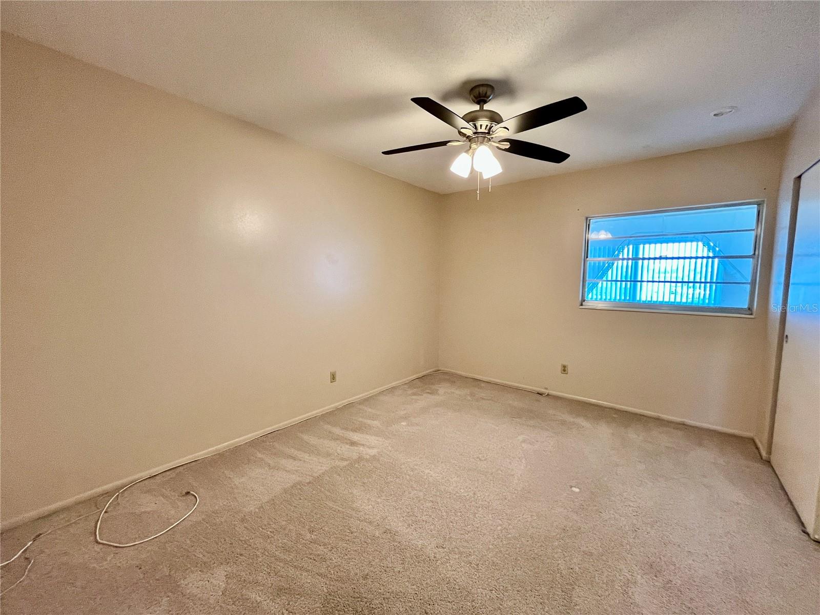 Image 18 of 45 For 2041 Australia Way W 49