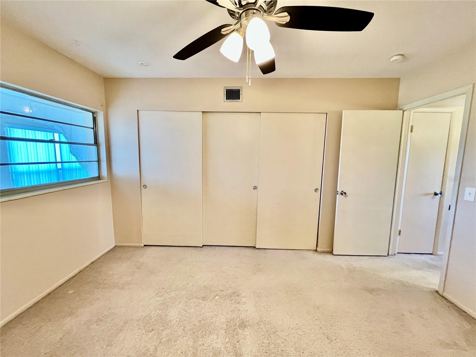 Image 19 of 45 For 2041 Australia Way W 49