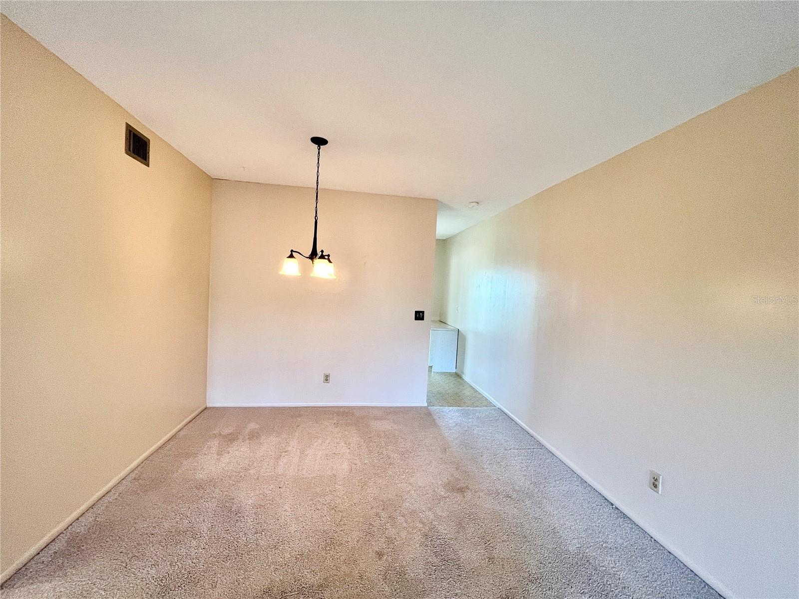 Image 7 of 45 For 2041 Australia Way W 49