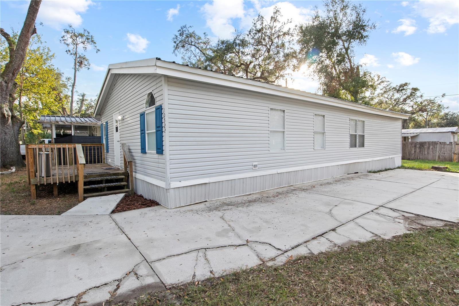 Image 28 of 30 For 10522 Bay Hills Circle