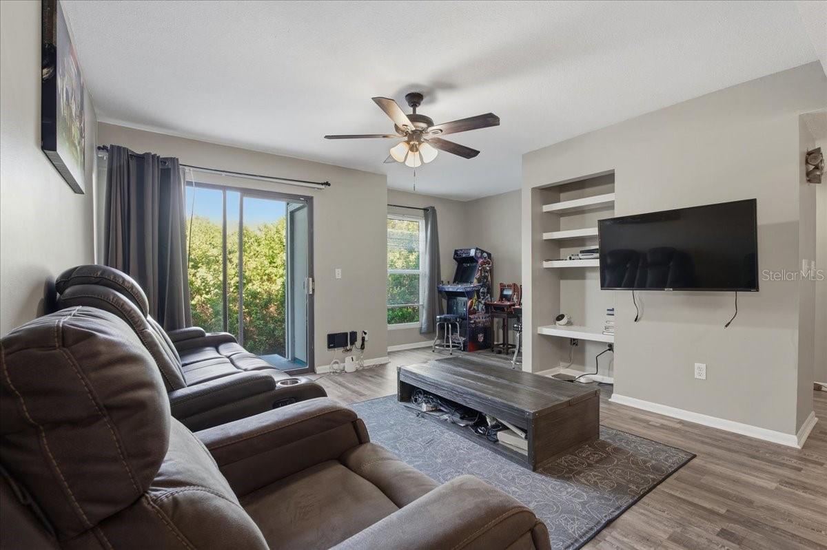 Image 14 of 52 For 455 Alt 19 S 151