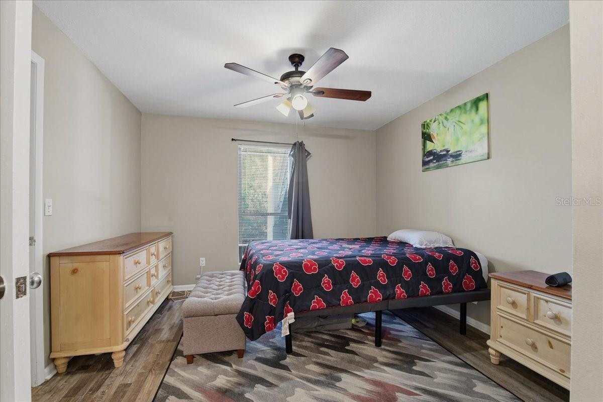 Image 23 of 52 For 455 Alt 19 S 151