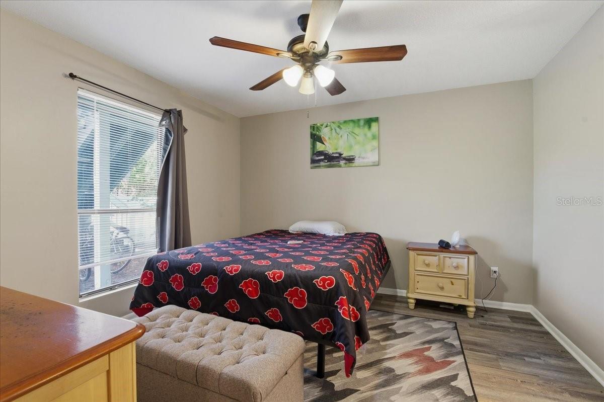 Image 24 of 52 For 455 Alt 19 S 151