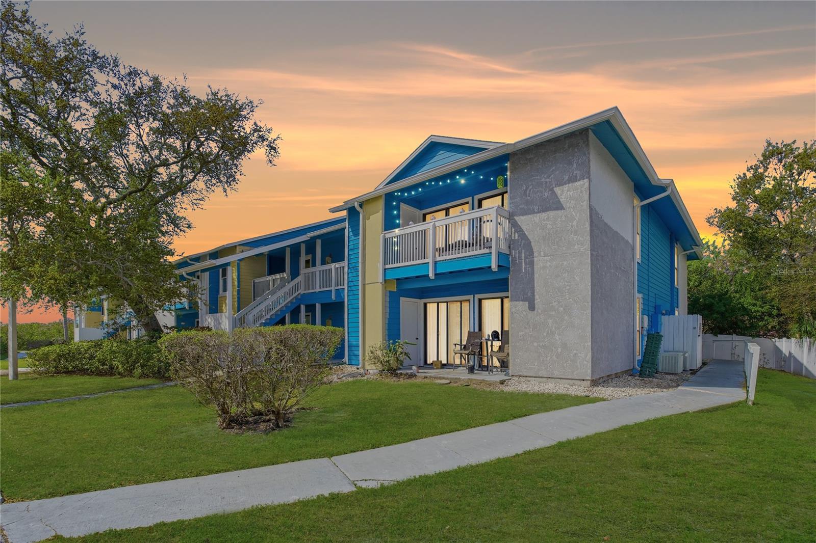 Image 4 of 52 For 455 Alt 19 S 151