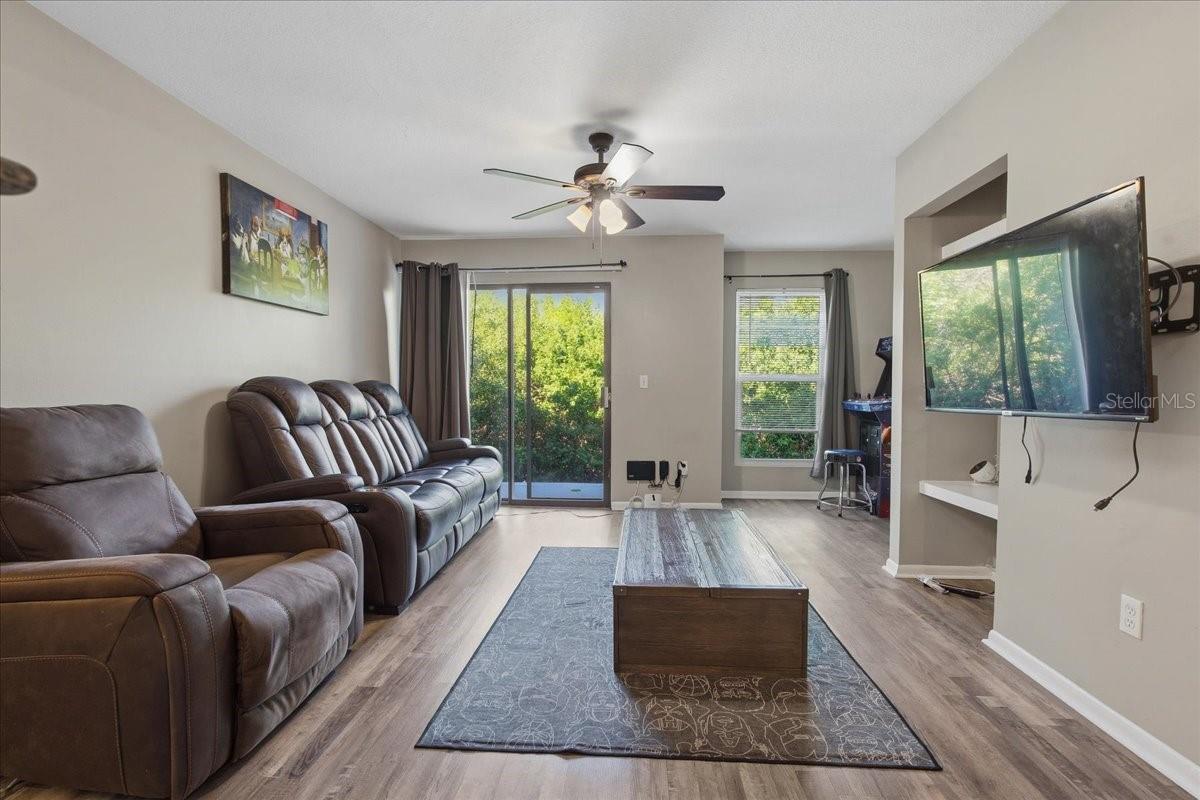 Image 6 of 52 For 455 Alt 19 S 151