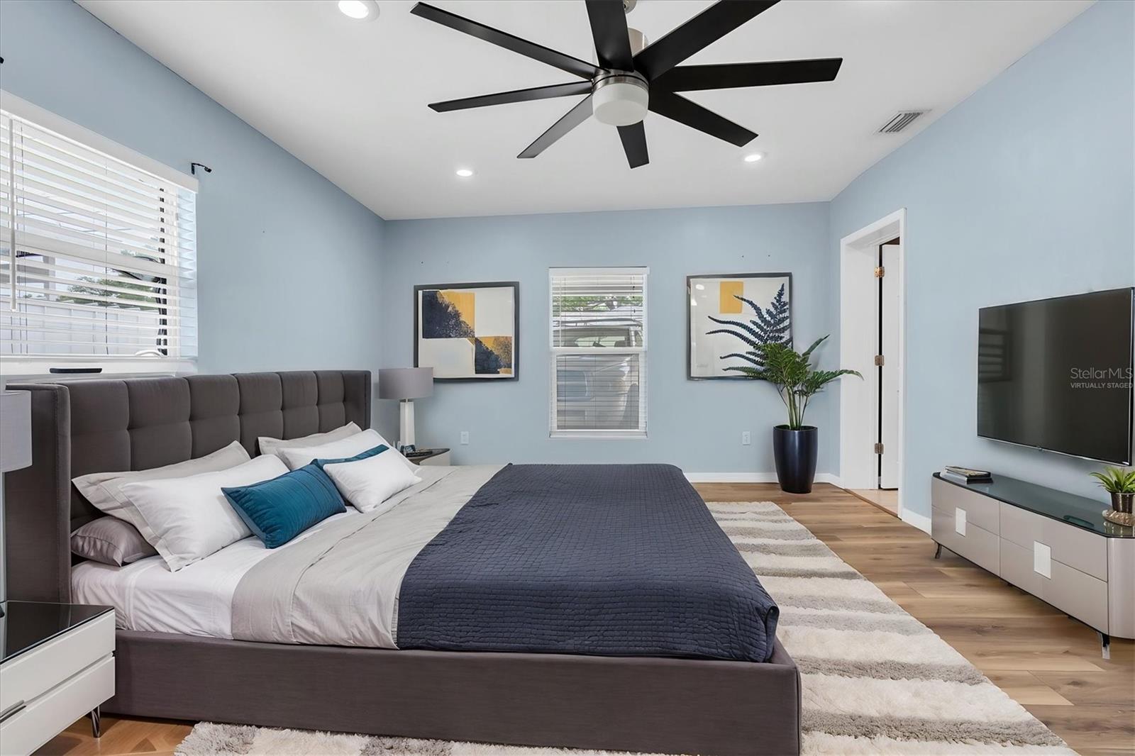 Image 12 of 44 For 200 62nd Street N