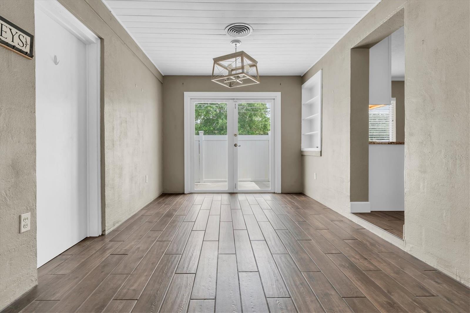 Image 19 of 44 For 200 62nd Street N