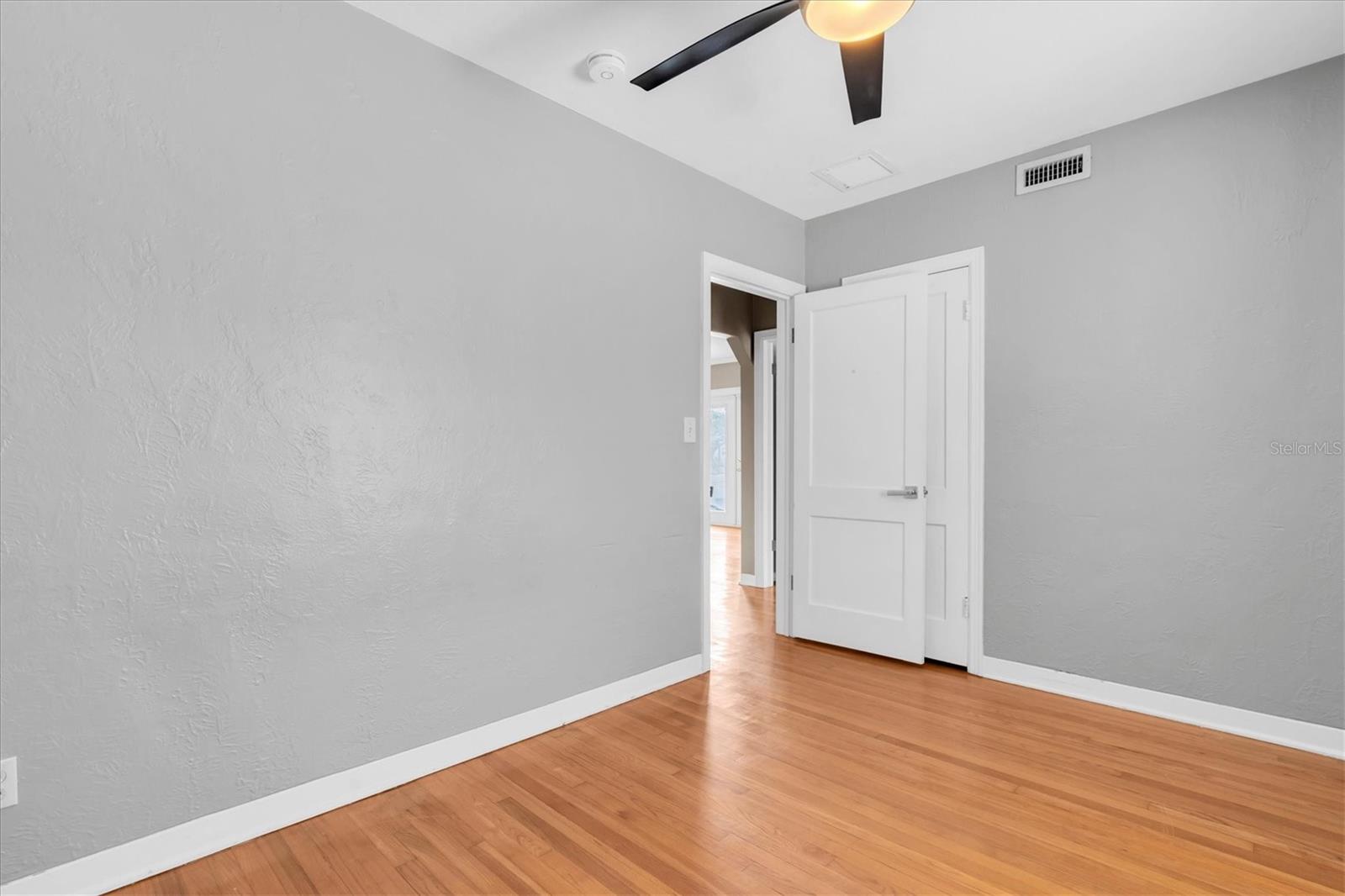 Image 21 of 44 For 200 62nd Street N