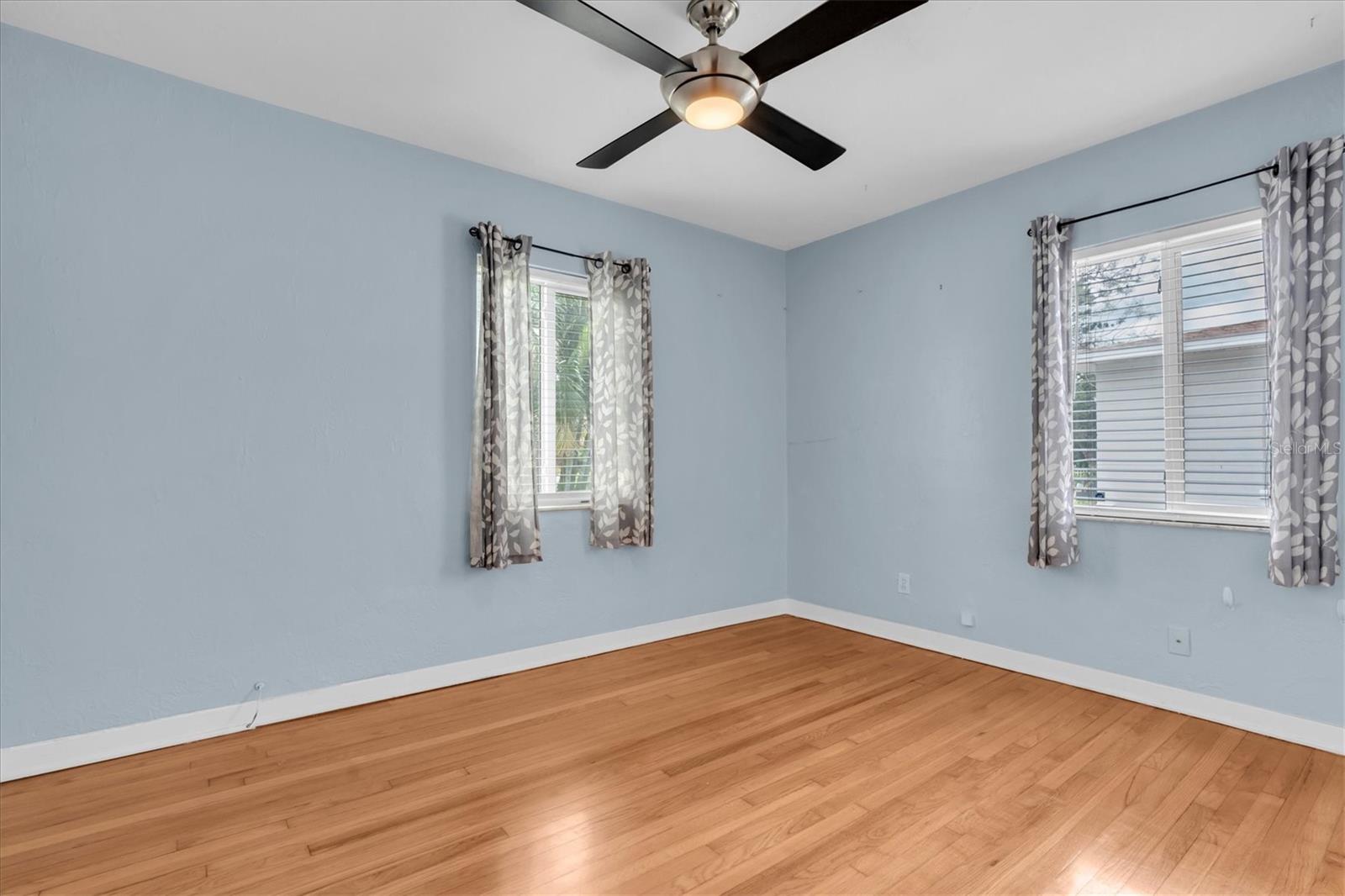 Image 22 of 44 For 200 62nd Street N